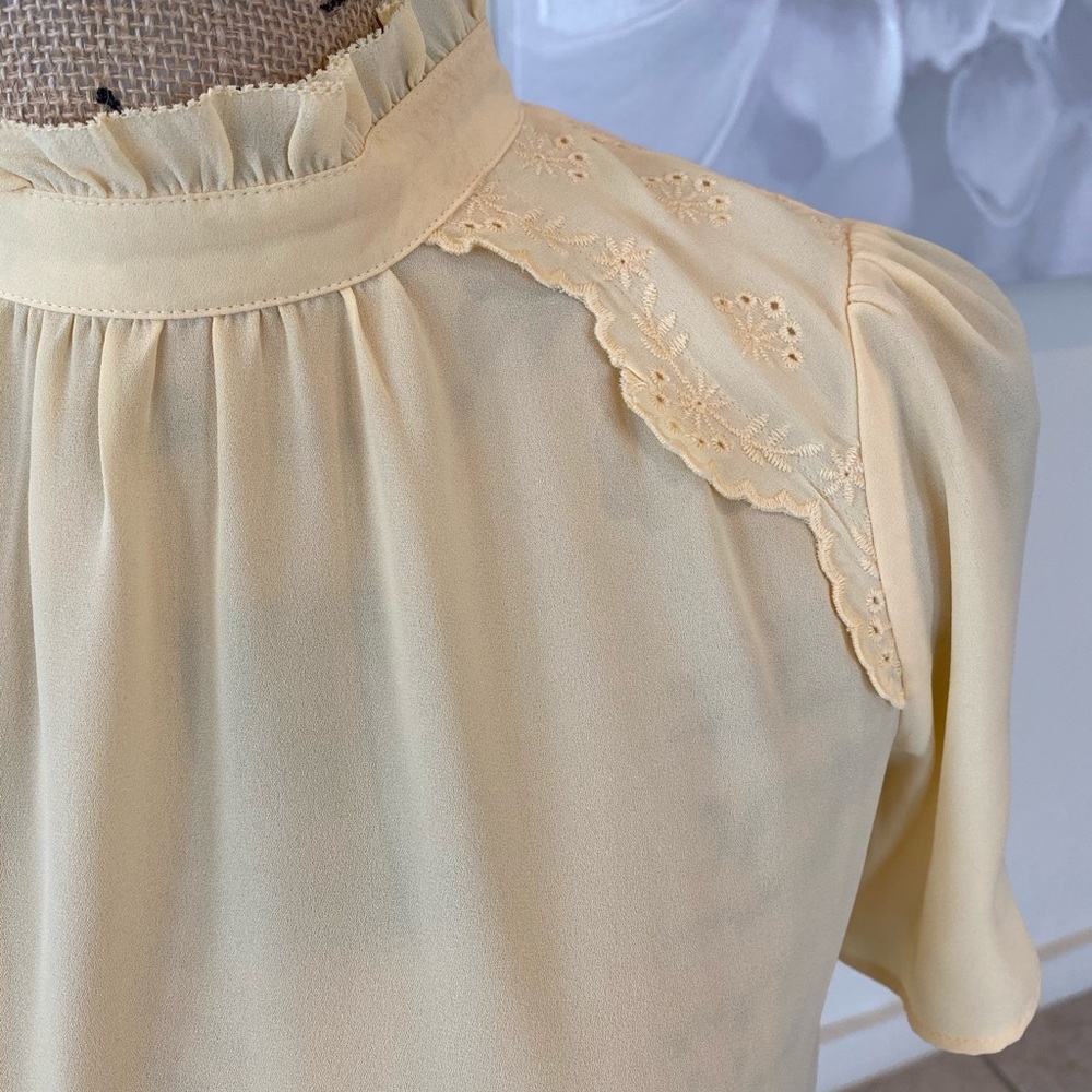 NWOT Ann Taylor Pale Yellow Top